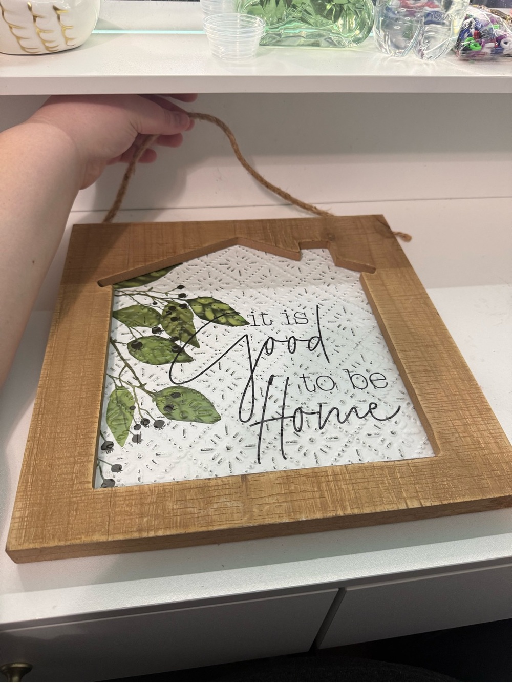 Wooden 'It Is Good To Be Home' Wall Hanging - Green Leaf